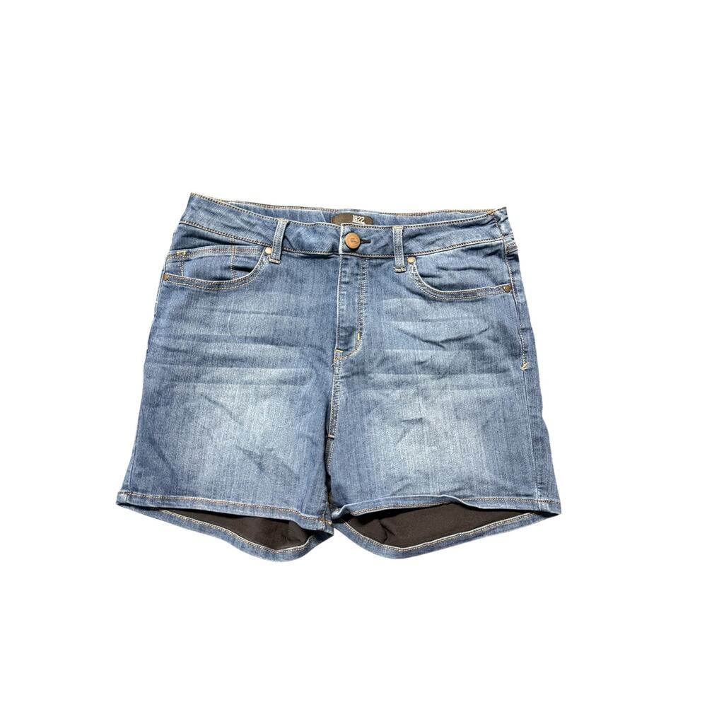1822 Denim Blue Jean Shorts Womens Size 14 Light Wash Casual Stretch